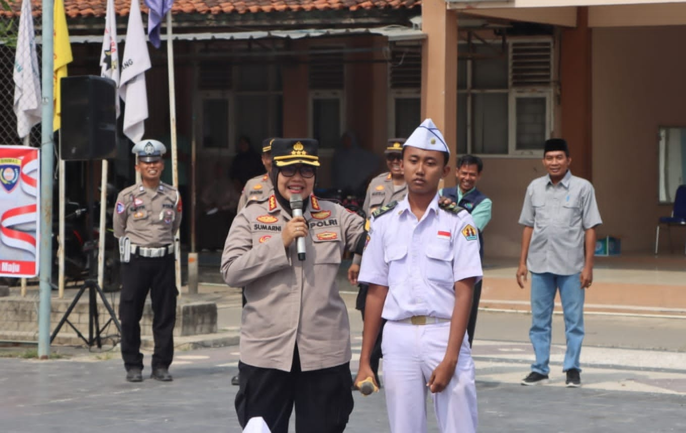 Polresta Cirebon Gelar Police Goes To SMKN 1 Jamblang