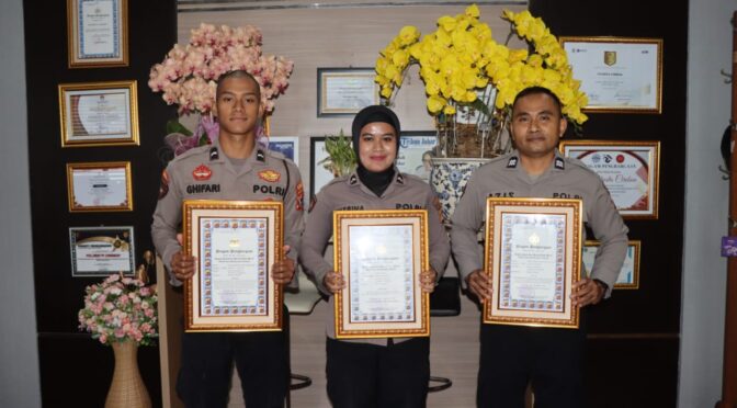 3 Personel Polresta Cirebon Raih Medali Perak dan Peringgu Kejuaraan Karate Kapolri Cup