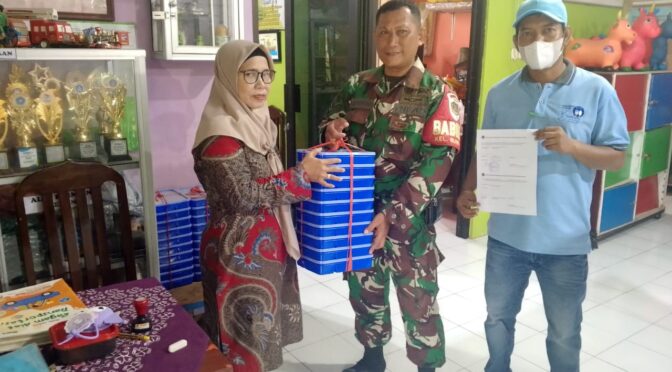 Dukung Program Makan Bergizi, Babinsa Sunyaragi Monitoring Makan Bergizi Untuk Anak Sekolah.