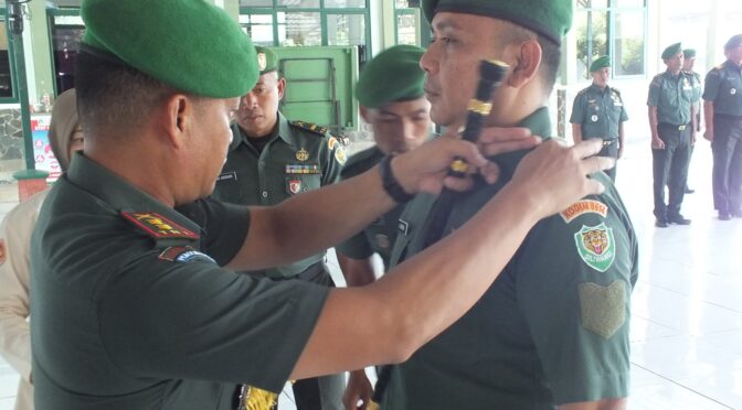 Usai Libur Lebaran, Kodim 0614/Kota Cirebon Gelar Upacara Kenaikan Pangkat dan Halal Bihalal