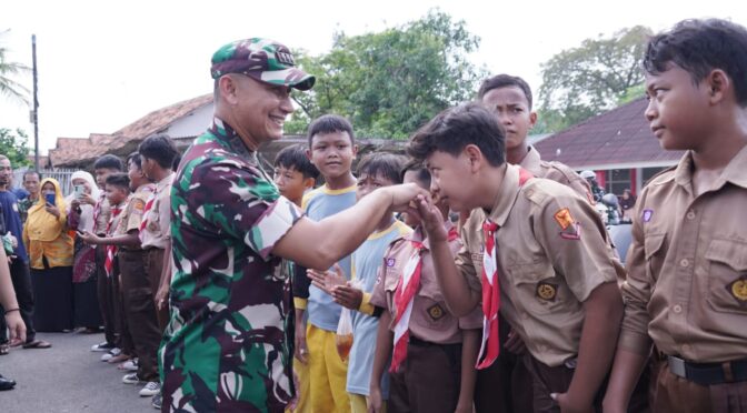 Tim Wasev Irjenad Tinjau Pelaksanaan TMMD ke-124 di Desa Mekarasih, Kecamatan Banyusari, Karawang