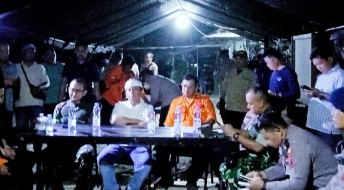 Dandim 0620/Kabupaten Cirebon Terus Pantau Proses Pencarian Korban Longsor Gunung Kuda