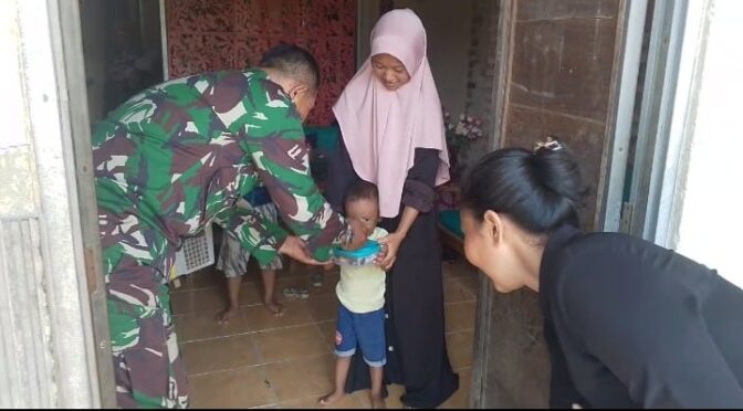 Peduli Kesehatan Balita dan Ibu Hamil, Babinsa Kelurahan Sunyaragi Salurkan PMT.