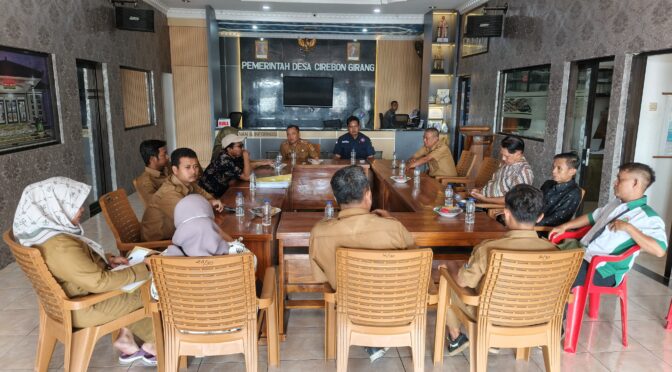 Camat Talun Lakukan Monev di Desa Cirebon Girang