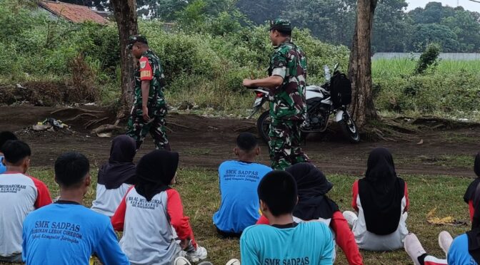 KORAMIL 0620-10/LEMAHABANG GELAR LATIHAN PASKIBRA UNTUK PERSIAPAN HUT KEMERDEKAAN RI KE-80 DI KECAMATAN SUSUKAN LEBAK